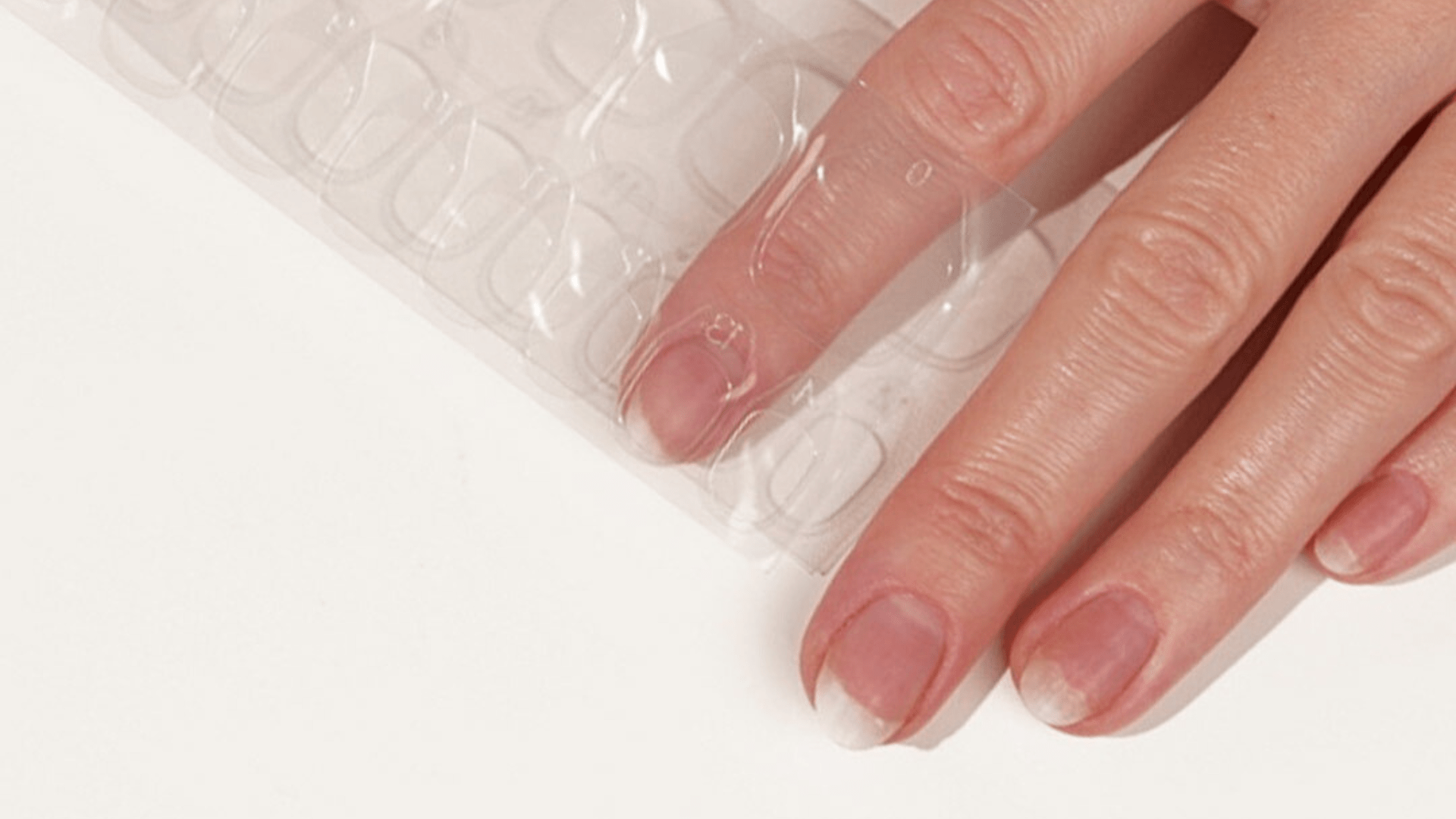 How to: Press Ons - Applicare correttamente linguette adesive