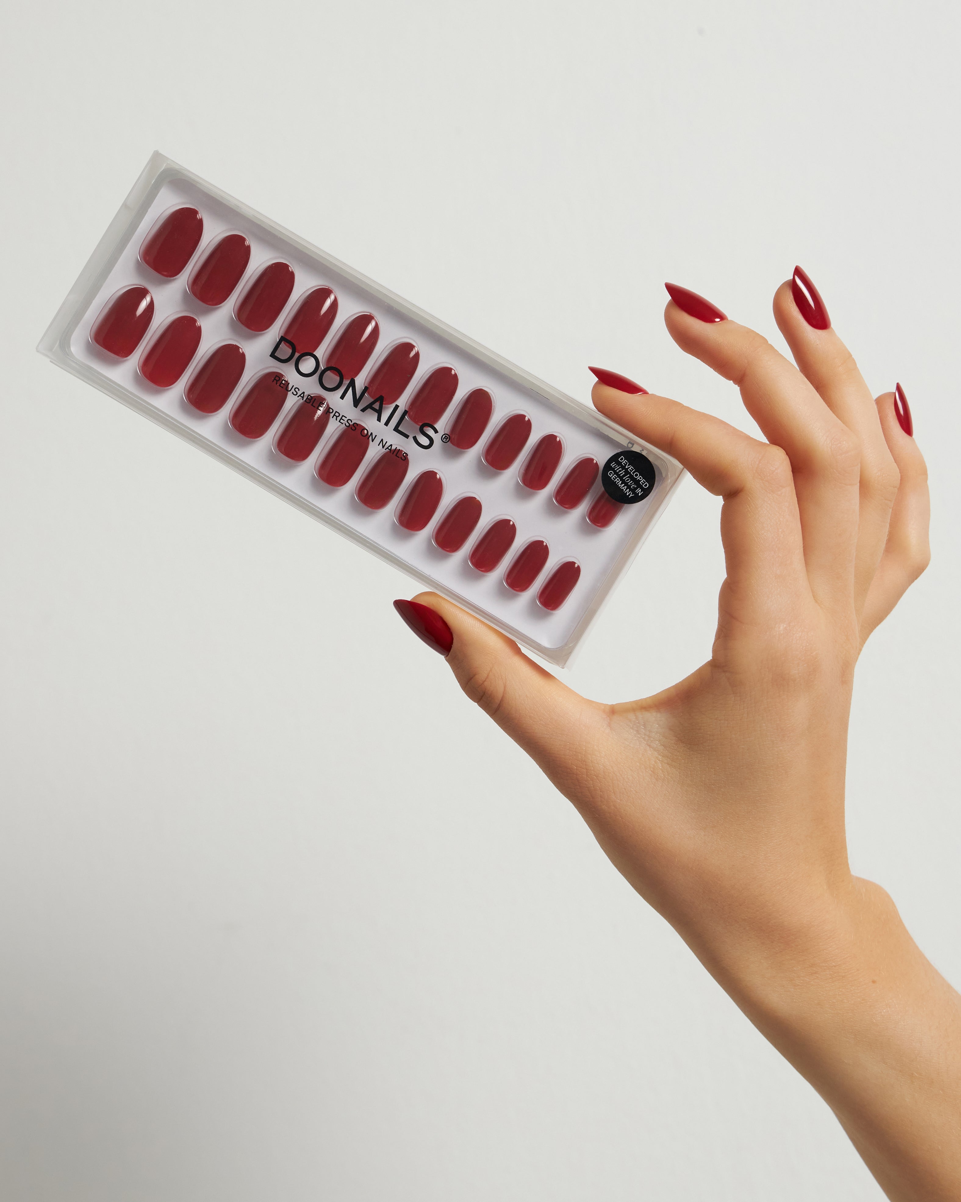 Press Ons in Soft Gel Mon Cheri Rotonde Medie - Doonails Italy