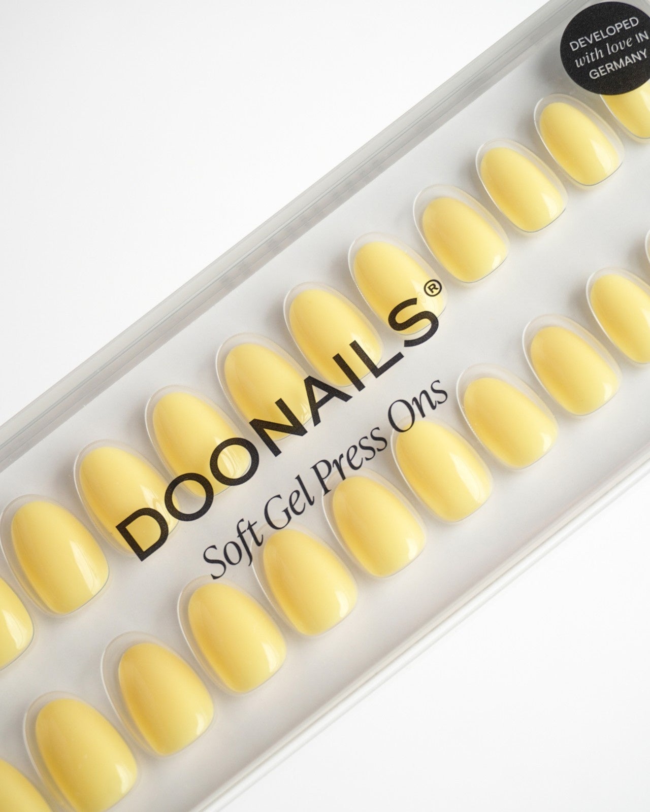 Press Ons in Soft Gel Lemon Sorbet Rotonde Corte - Doonails Italy