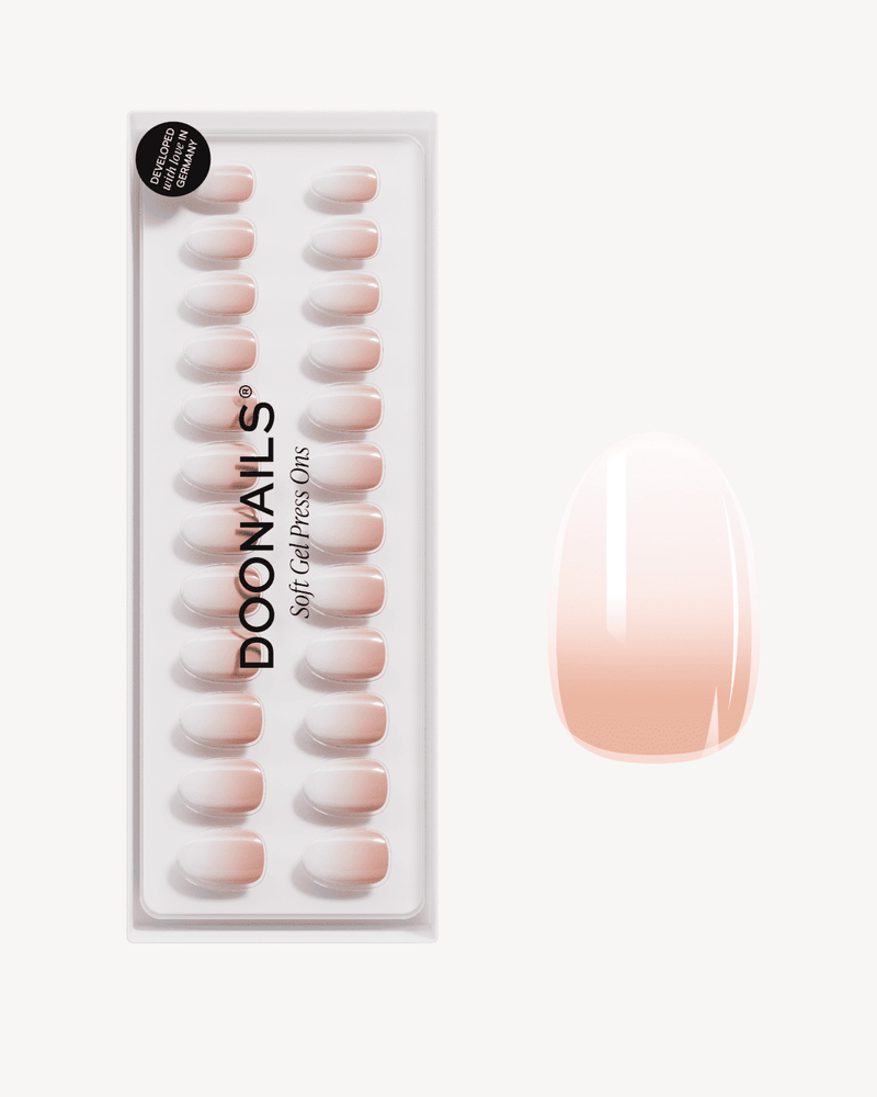 Babyboomer Corte Rotonde Press Ons in Soft Gel