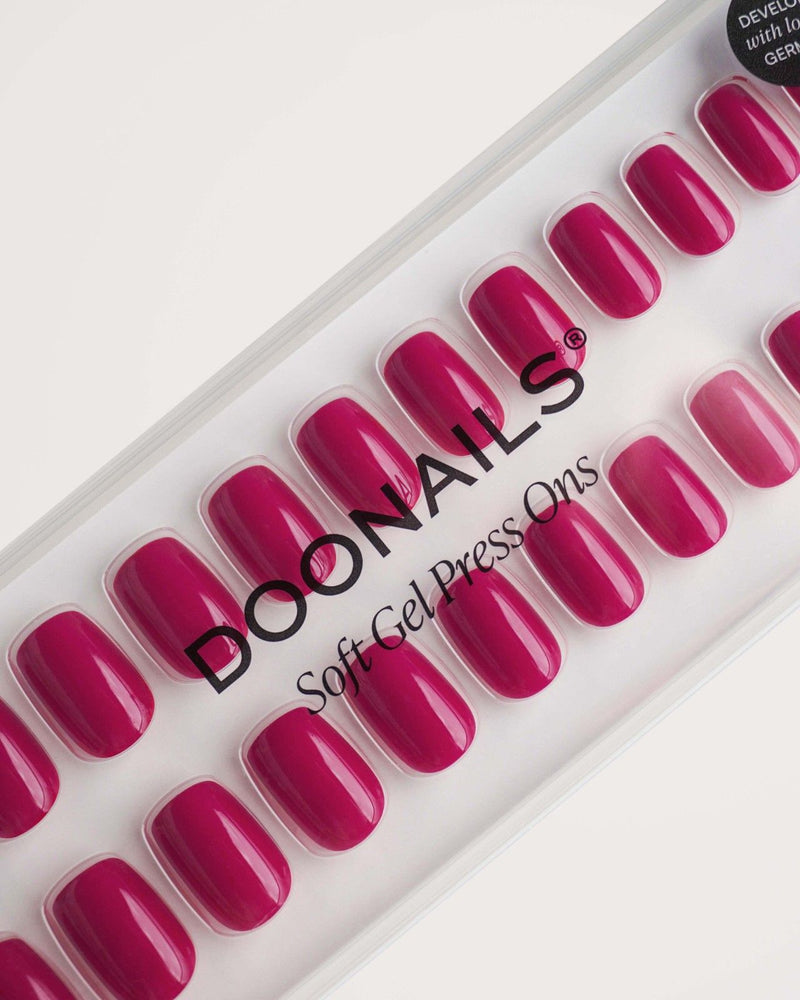 Press Ons in Soft Gel Acai Berry Quadrate Corte - Doonails Italy