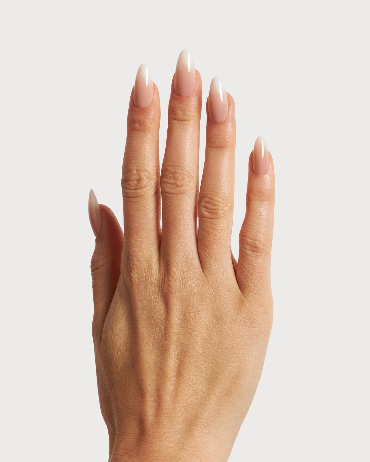 Babyboomer Medie Mandorla Press Ons in Soft Gel