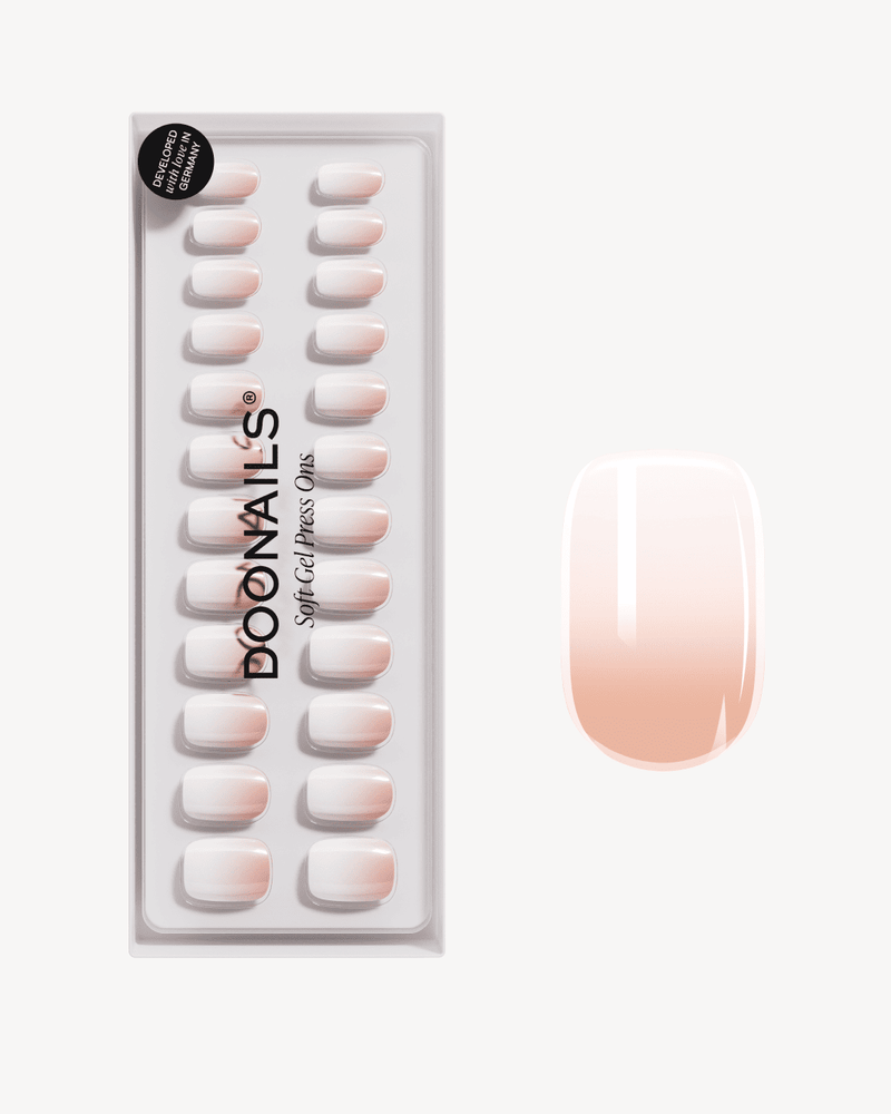 Babyboomer Corte Quadrate Press Ons in Soft Gel