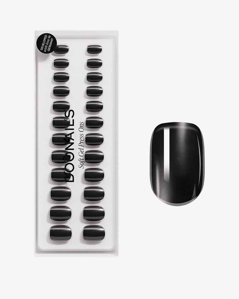 Black Pearl Extra Corte Quadrate Press Ons in Soft Gel