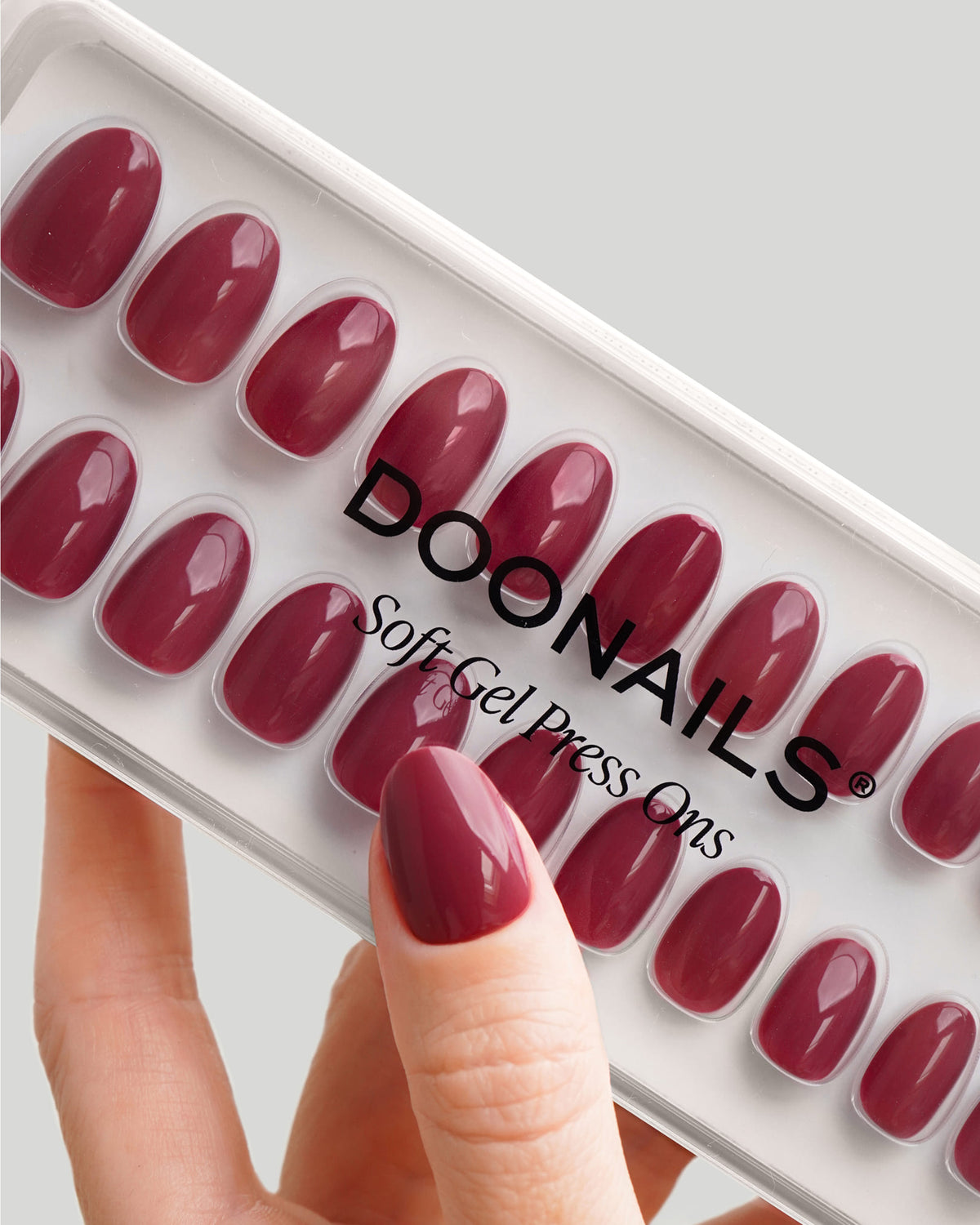 Bubblegum Corte Rotonde Press Ons in Soft Gel