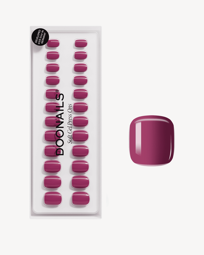 Bubblegum Ultra Corte Quadrate Press Ons in Soft Gel