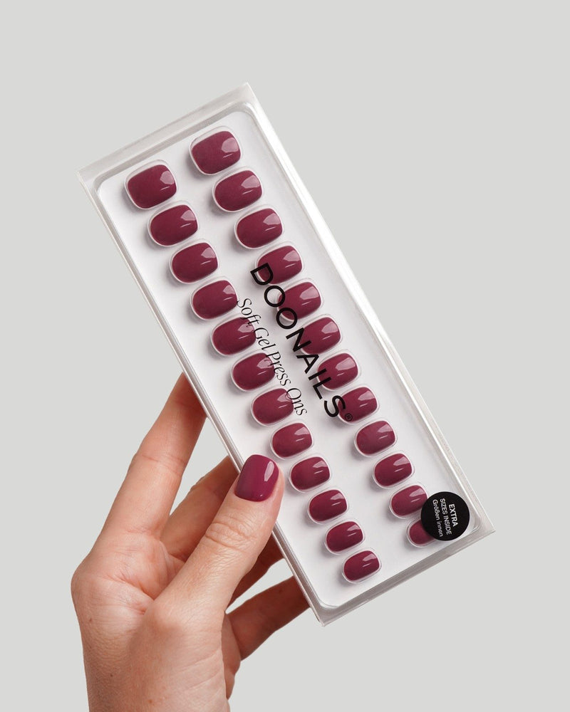 Bubblegum Ultra Corte Quadrate Press Ons in Soft Gel