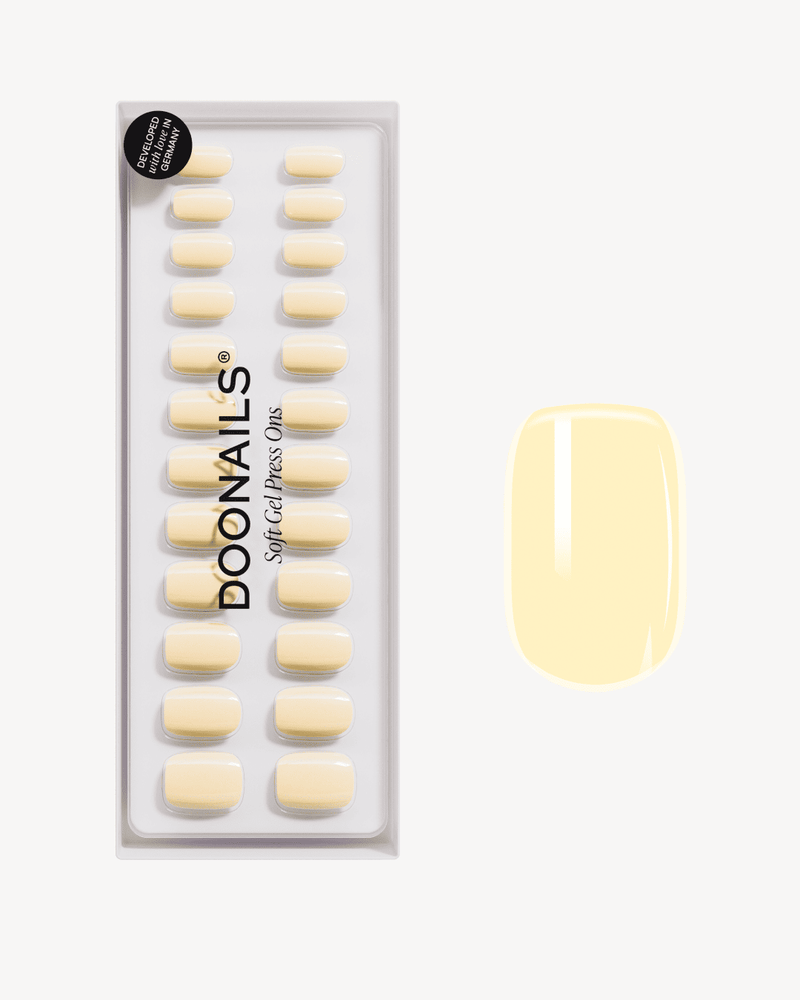 Butter Yellow Corte Quadrate Press Ons in Soft Gel