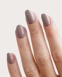 Cashmere Corte Rotonde Press Ons in Soft Gel