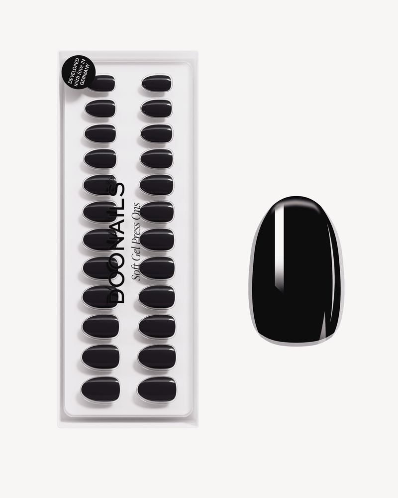 Dark Dream Corte Rotonde Press Ons in Soft Gel