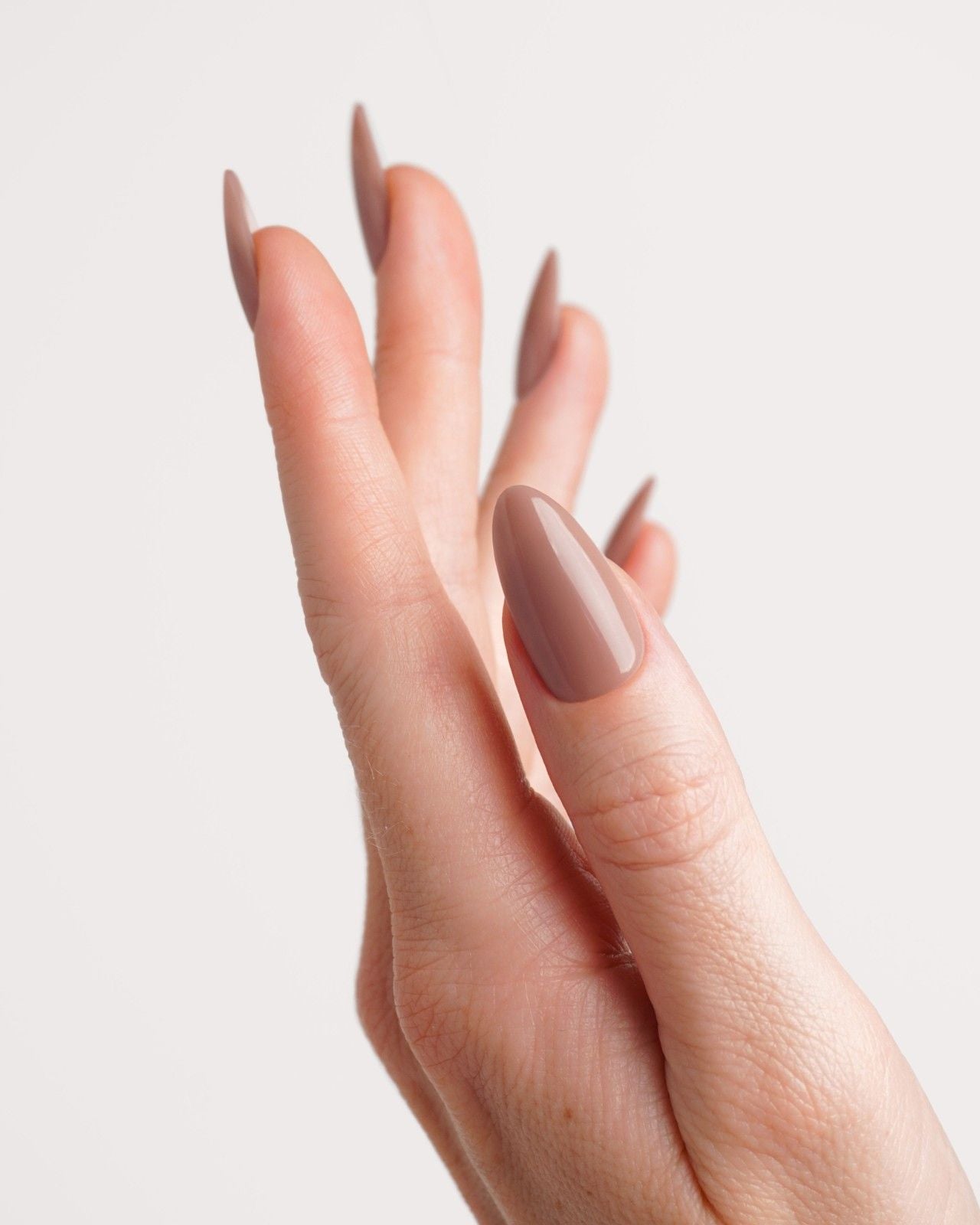 Press Ons in Soft Gel Espresso Mandorla Medi - Doonails Italy