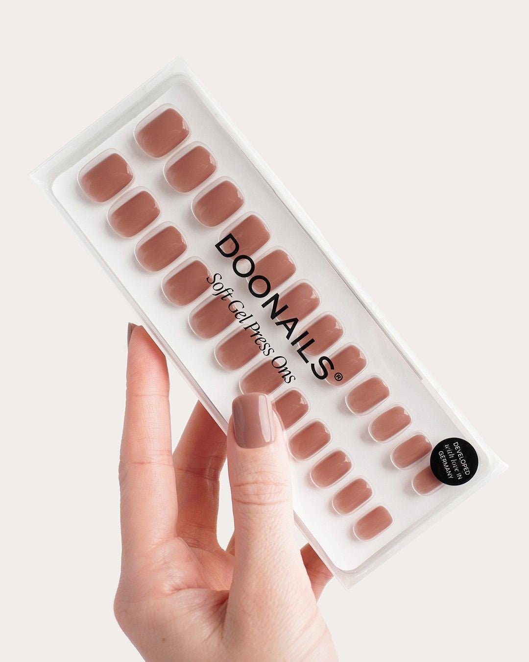 Espresso Extra Corte Quadrate Press Ons in Soft Gel