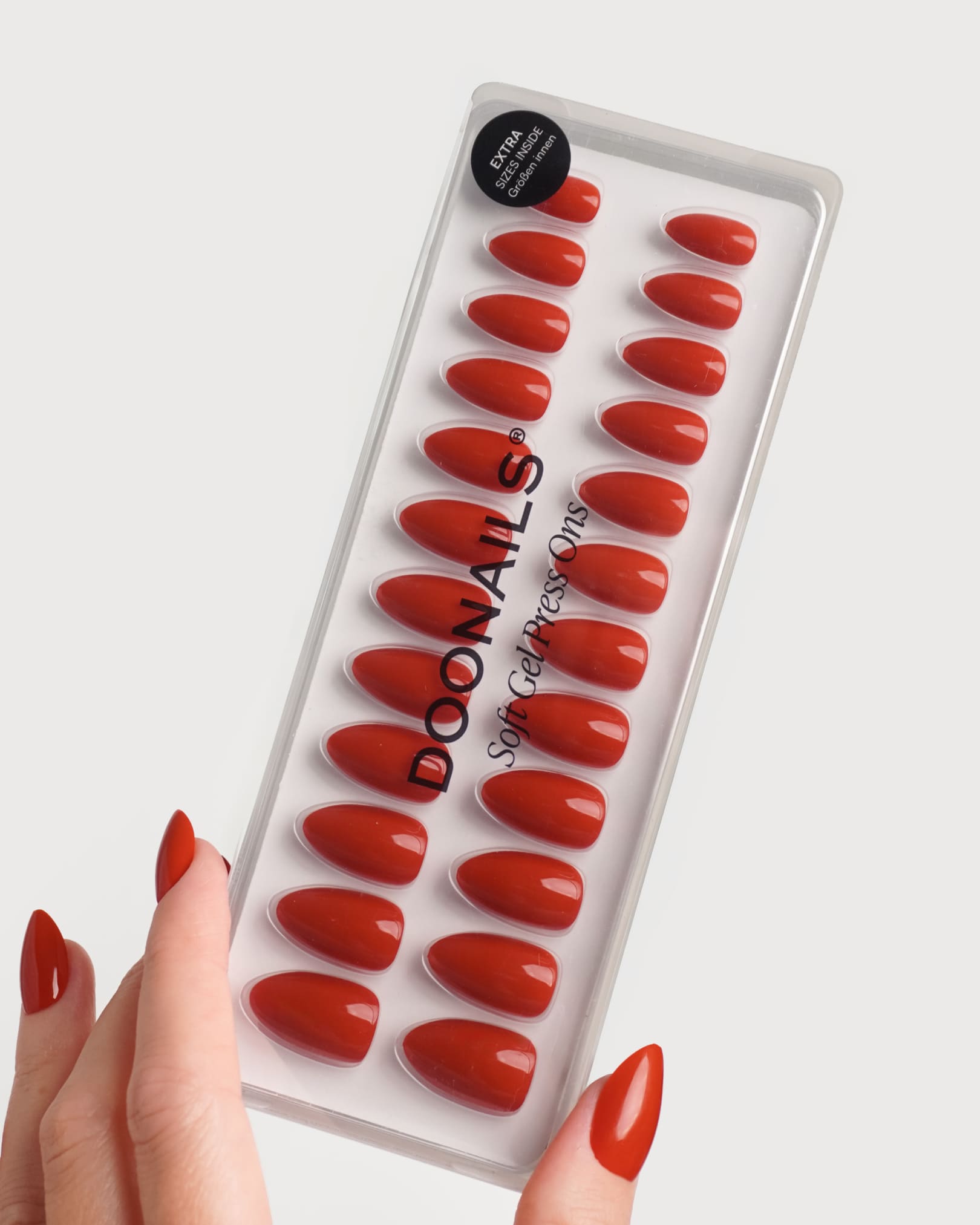 Press Ons in Soft Gel Fire Place Mandorla Corte - Doonails Italy