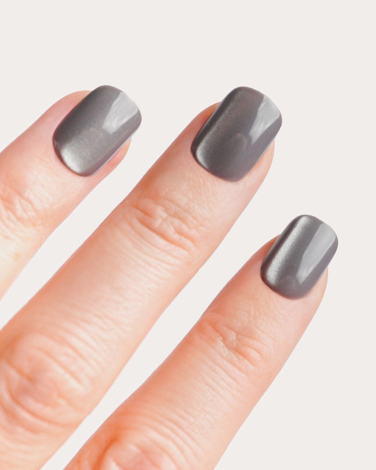 Press Ons in Soft Gel Glass Grey Cat Eye Quadrate Extra Corte