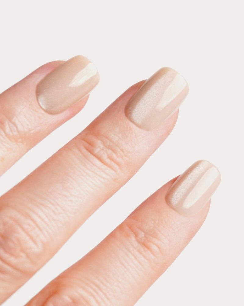 Glass Nude Cat Eye Corte Quadrate Press Ons in Soft Gel