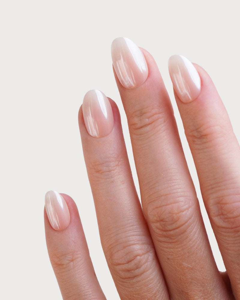 Glazed Babyboomer Corte Rotonde Press Ons in Soft Gel