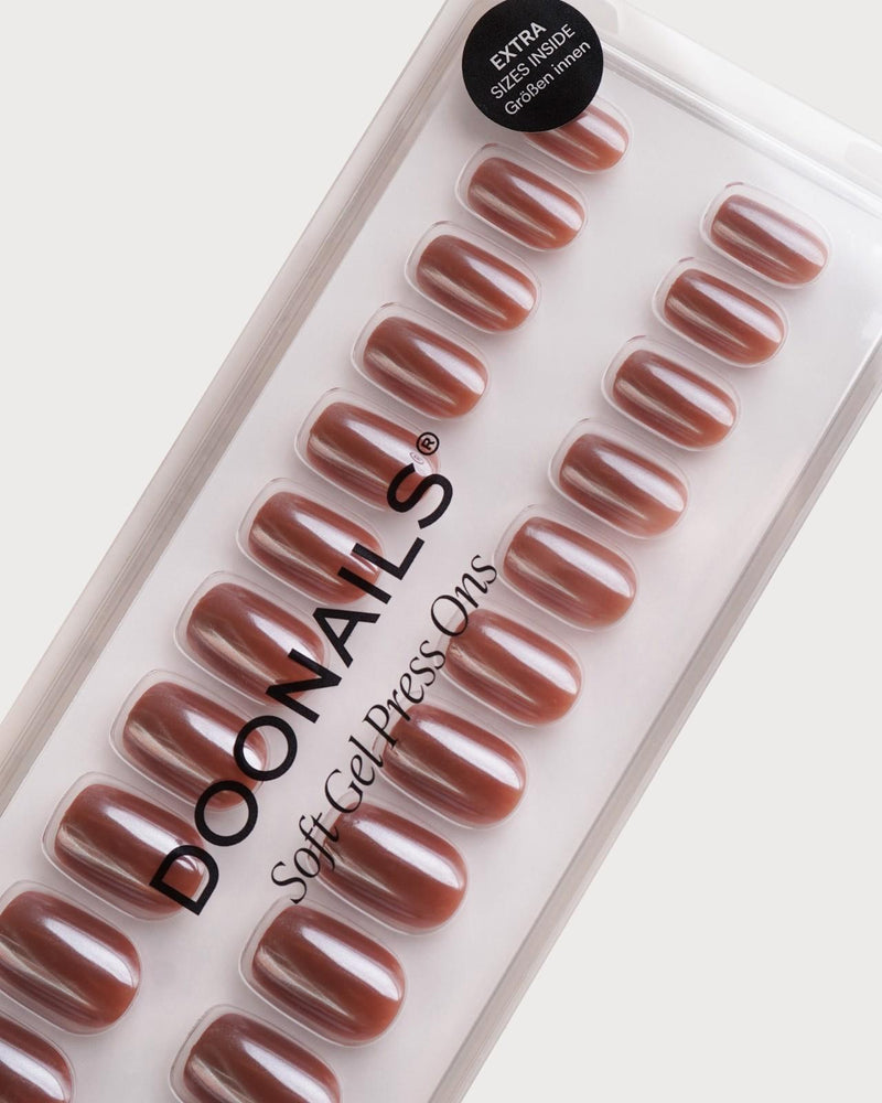 Glazed Chocolate Corte Quadrate Press Ons in Soft Gel