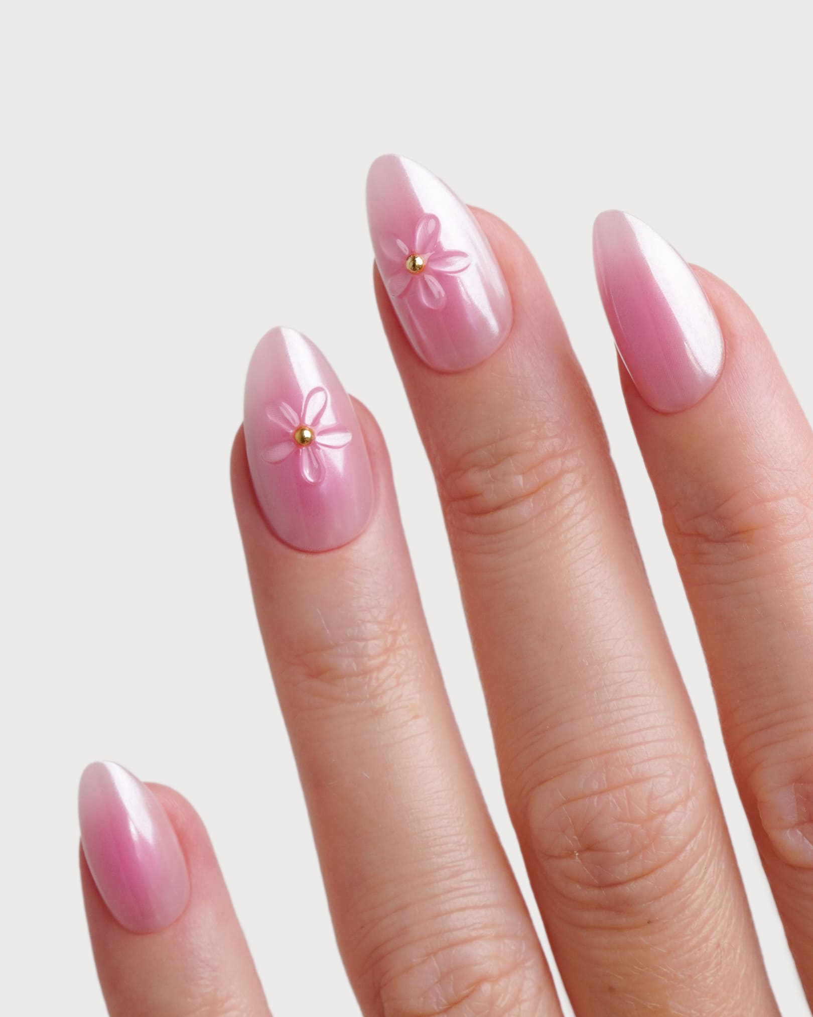 Glazed Pink Lotus Corte Mandorla Press Ons in Soft Gel