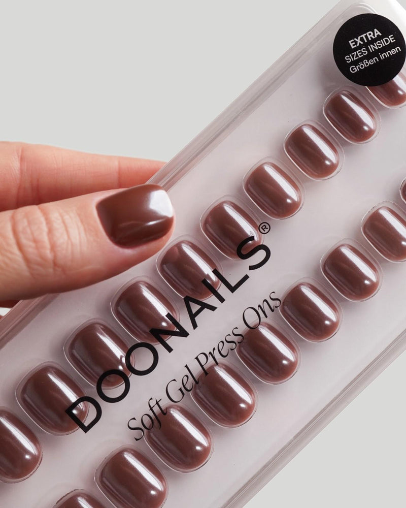 Glazed Chocolate Ultra Corte Quadrate Press Ons in Soft Gel
