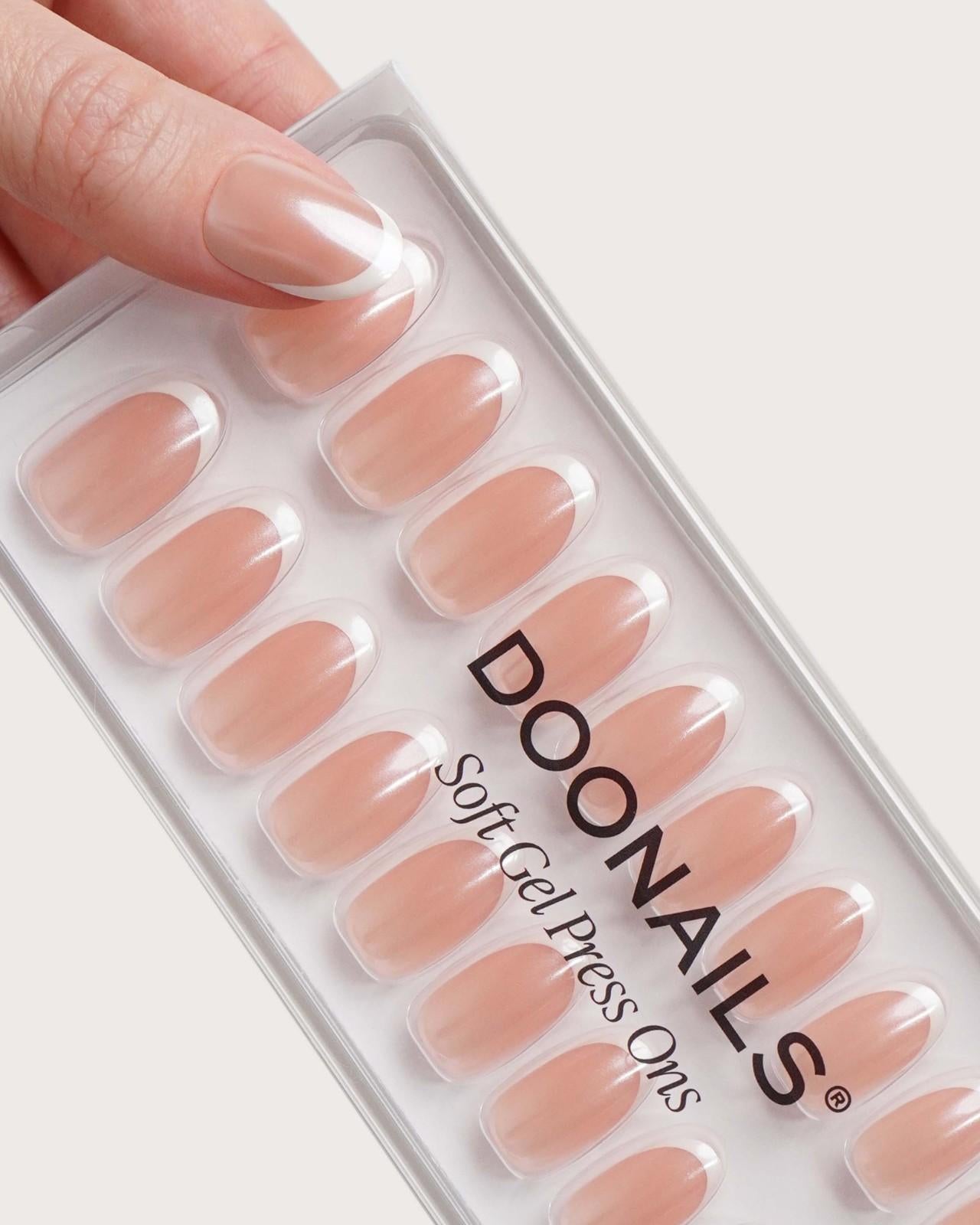 Glazed French Medie Rotonde Press Ons in Soft Gel