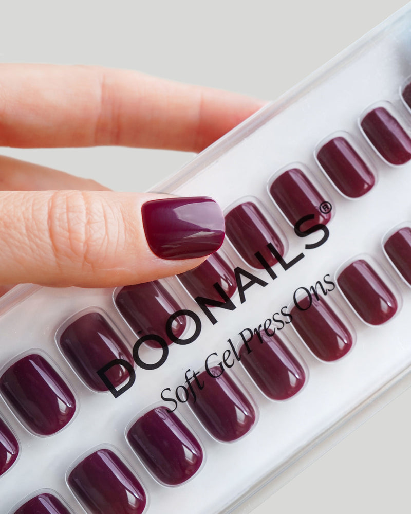 Into You Extra Corte Quadrate Press Ons in Soft Gel