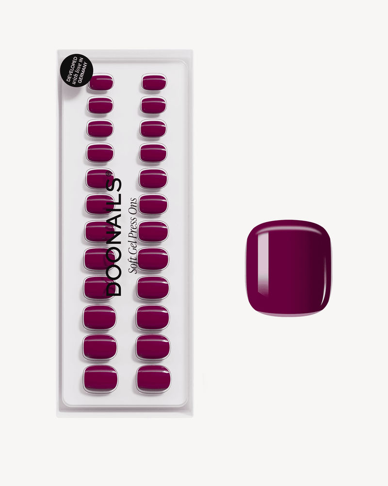 Into You Ultra Corte Quadrate Press Ons in Soft Gel