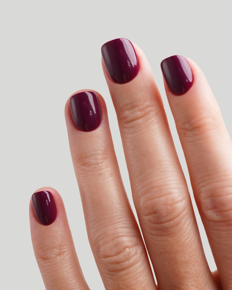Into You Ultra Corte Quadrate Press Ons in Soft Gel