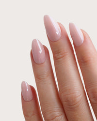 Jetset Corte Mandorla Press Ons in Soft Gel
