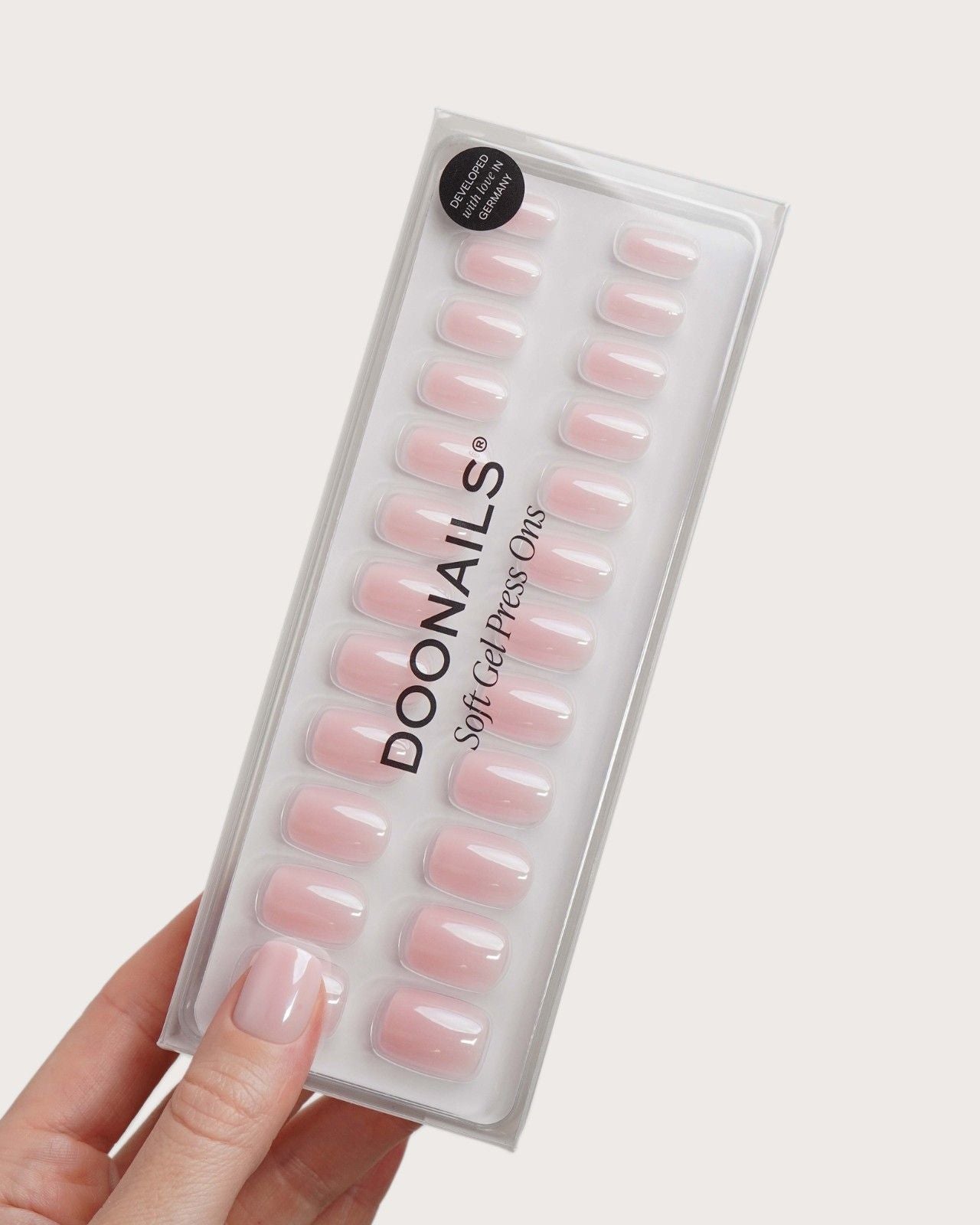 Jetset Corte Quadrate Press Ons in Soft Gel
