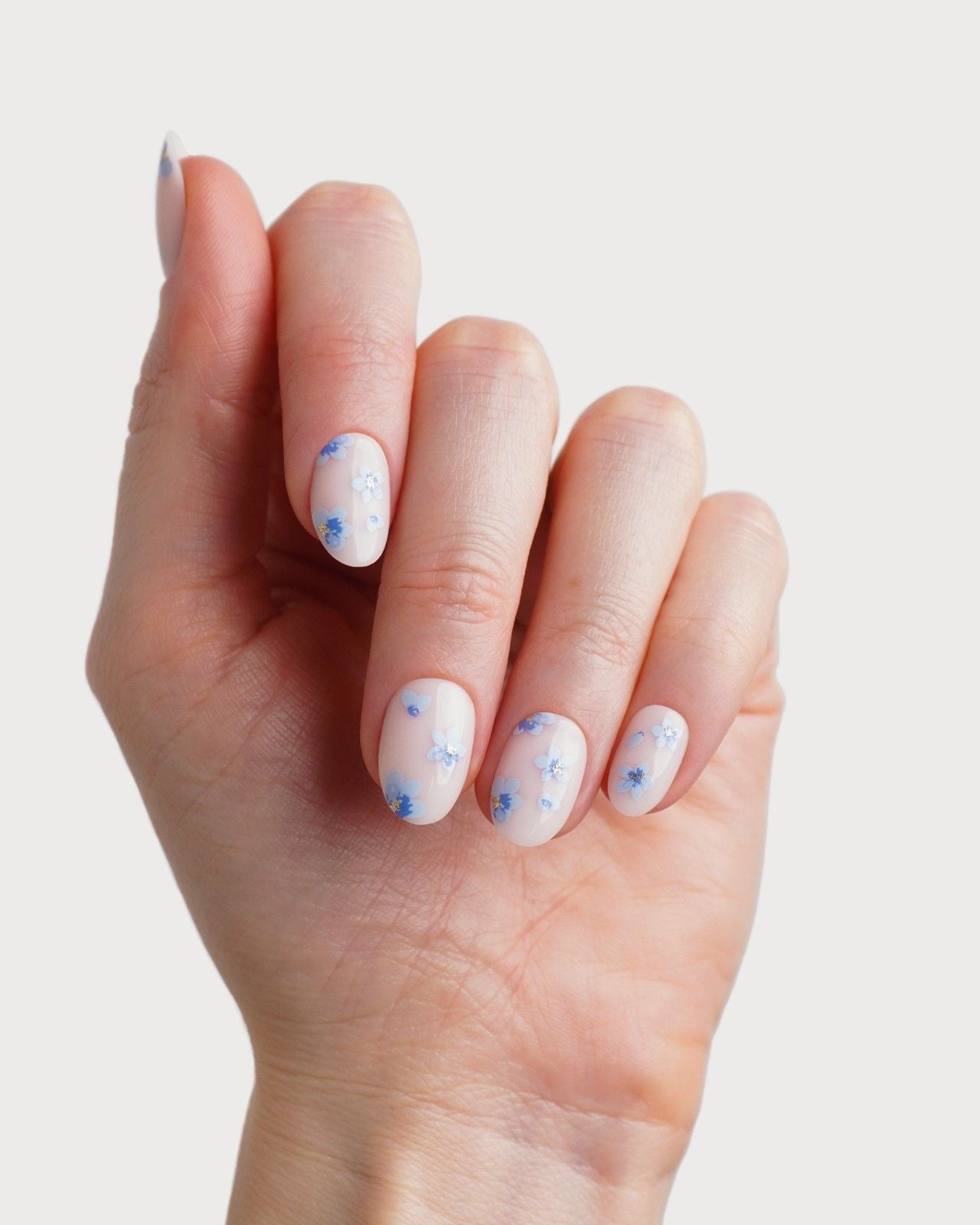 Edizione Limitata Blossom Babe Corte Rotonde Press Ons in Soft Gel