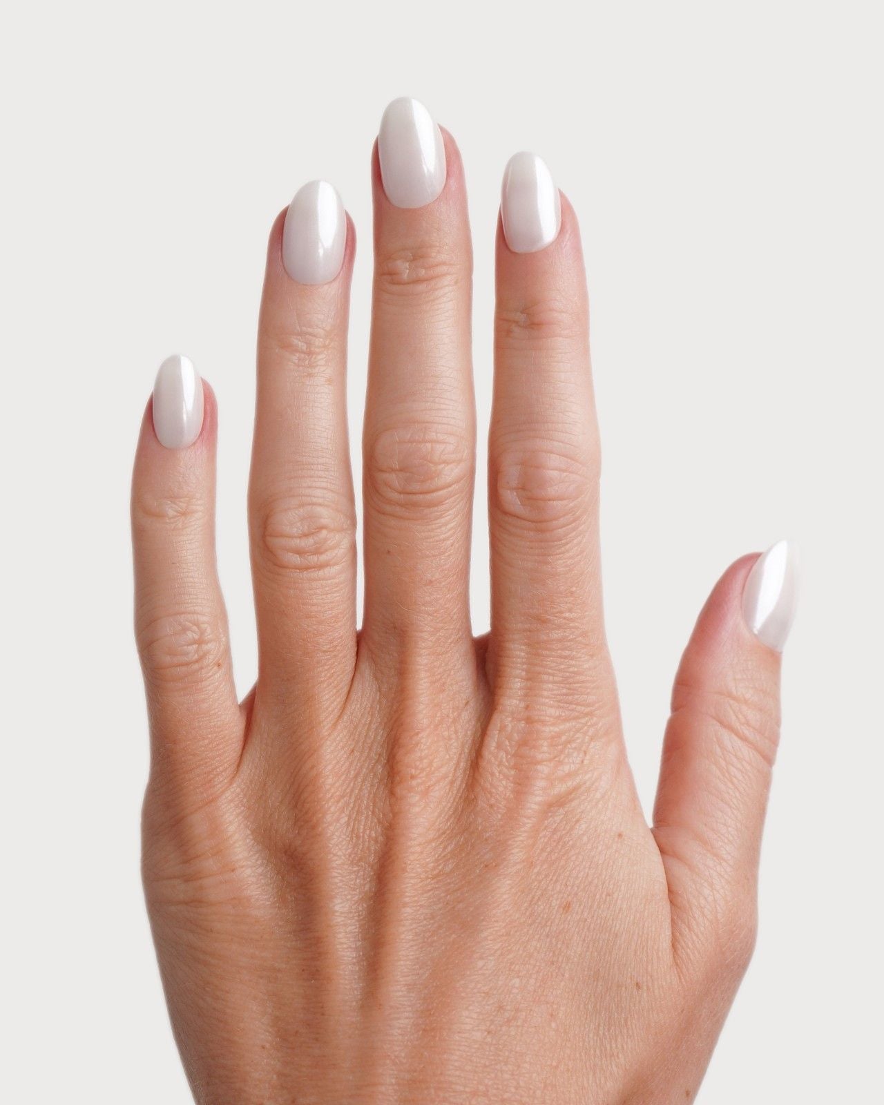Edizione Limitata Glazed Pearl Corte Rotonde Press Ons in Soft Gel