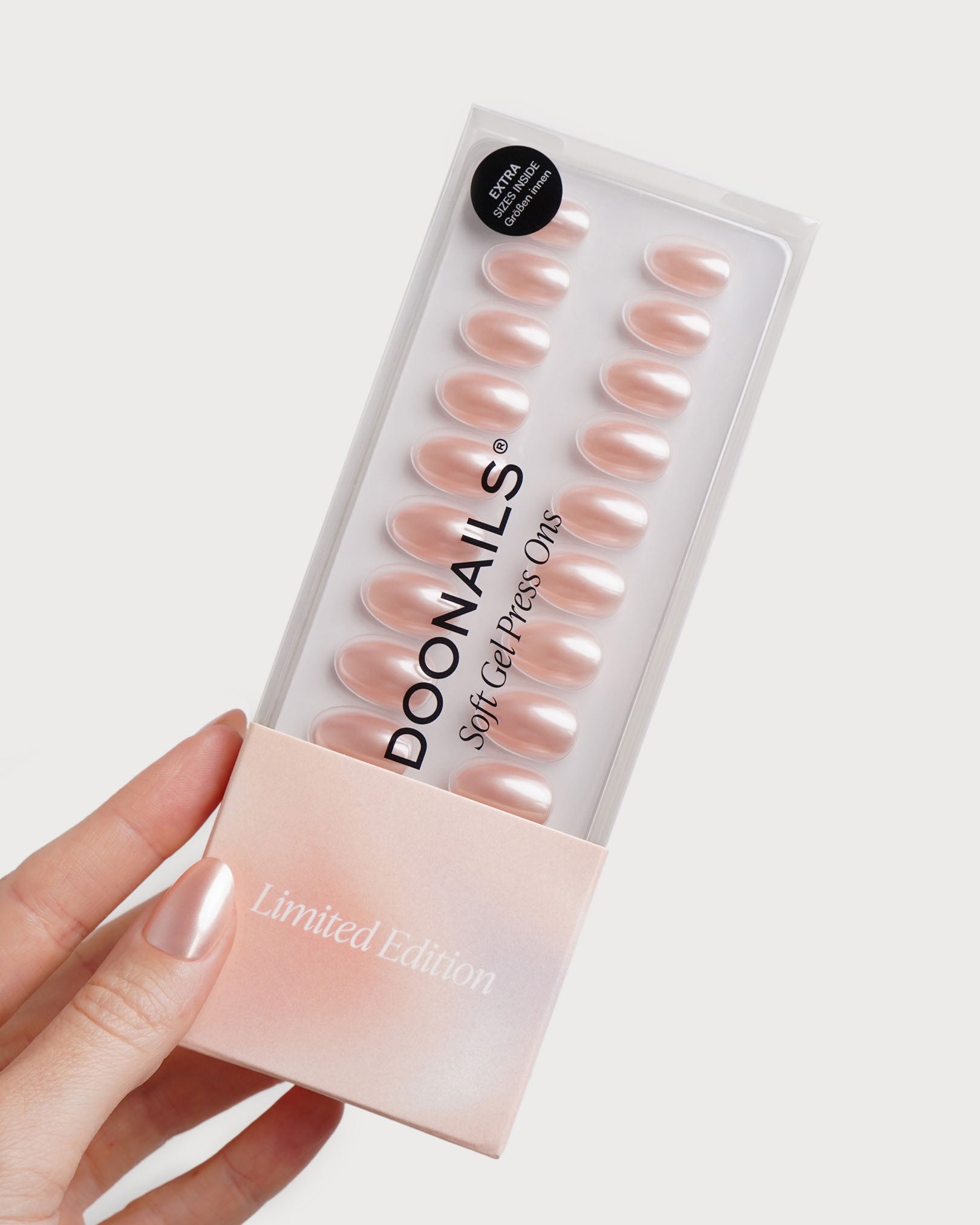 Edizione Limitata Glazed Rose Corte Rotonde Press Ons in Soft Gel