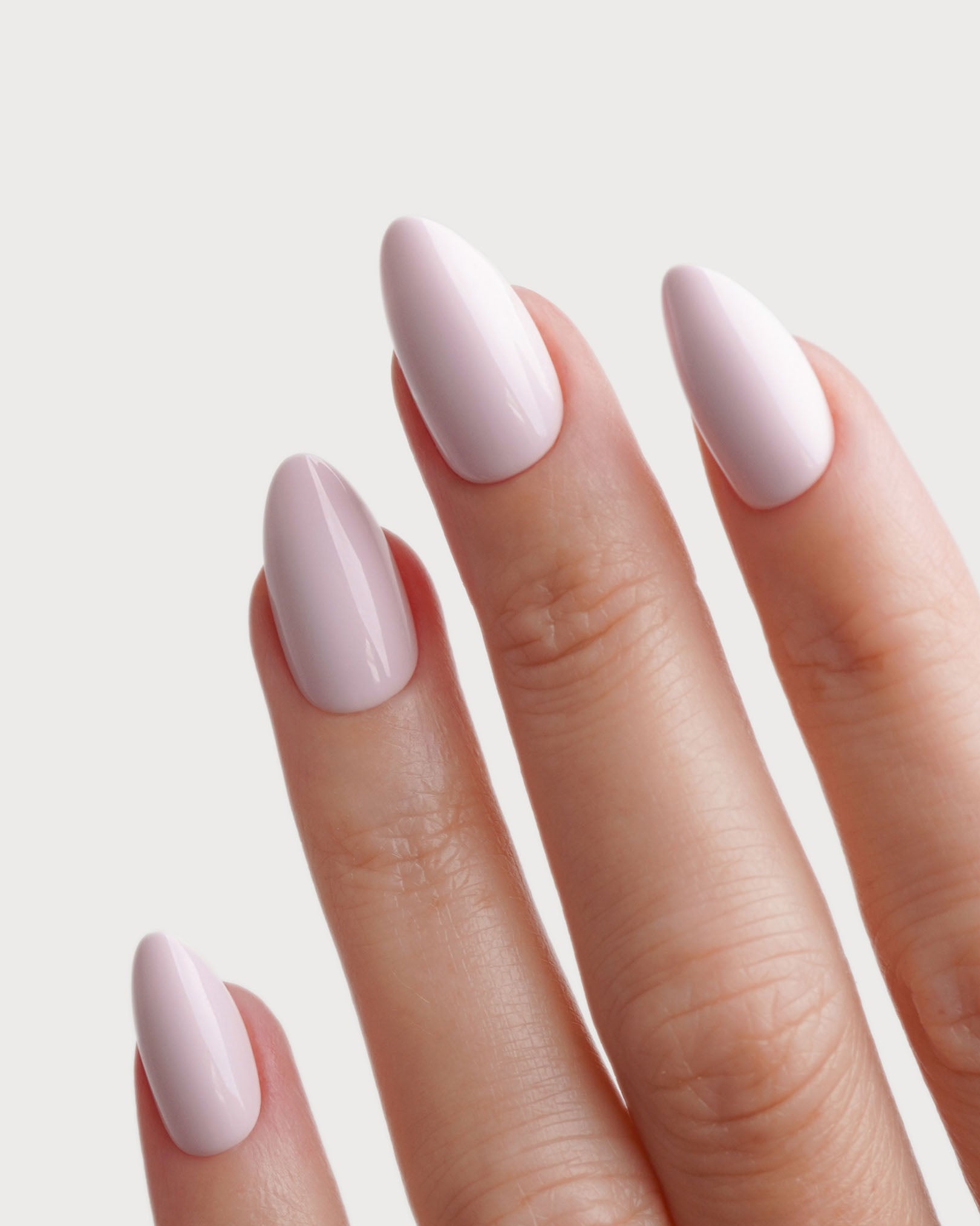 Edizione Limitata True Love Corte Mandorla Press Ons in Soft Gel