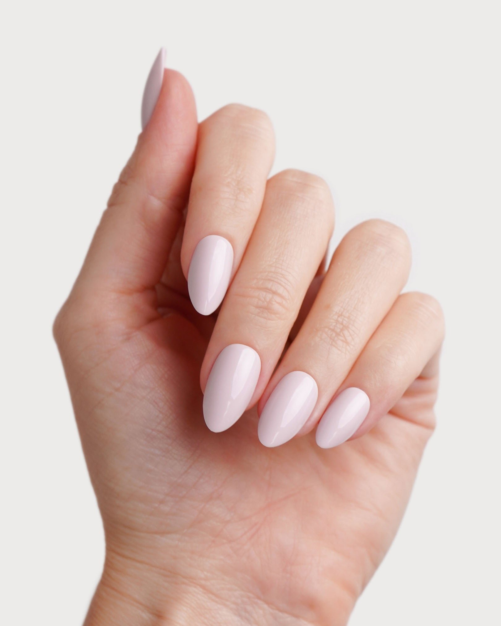 Edizione Limitata True Love Corte Mandorla Press Ons in Soft Gel