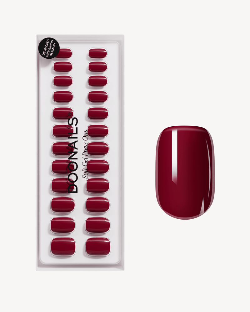 Press Ons in Soft Gel Love Paris Quadrate Corte - Doonails Italy