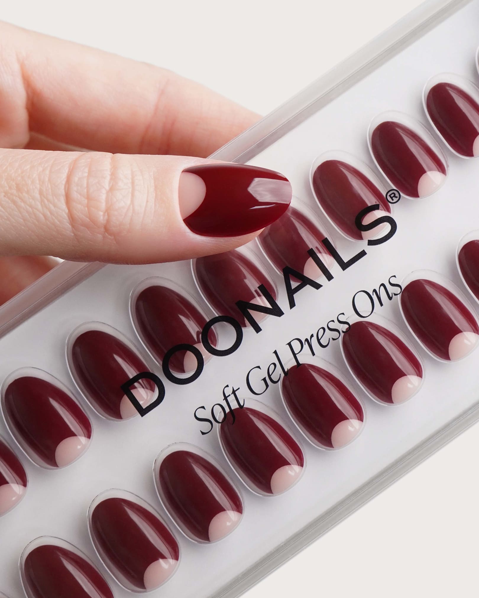 Mademoiselle Bordeaux Corte Rotonde Press Ons in Soft Gel
