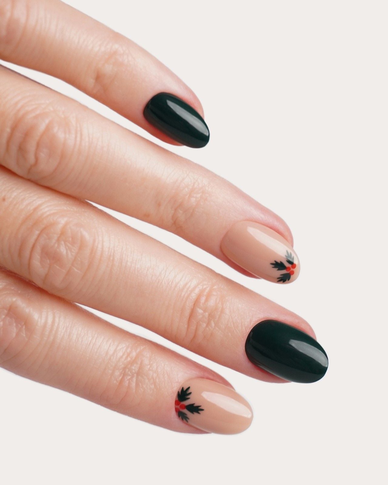 Mistletoe Kiss Limited Edition Soft Gel Press Ons Italy