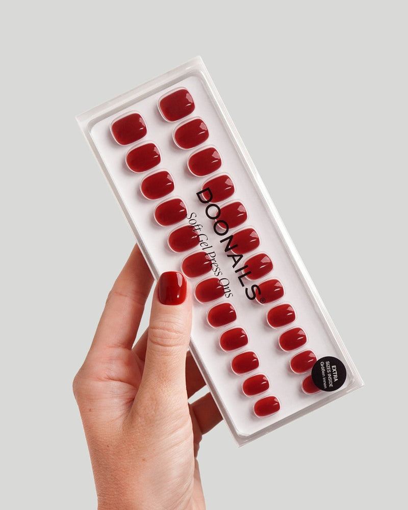 Mon Cheri Ultra Corte Quadrate Press Ons in Soft Gel