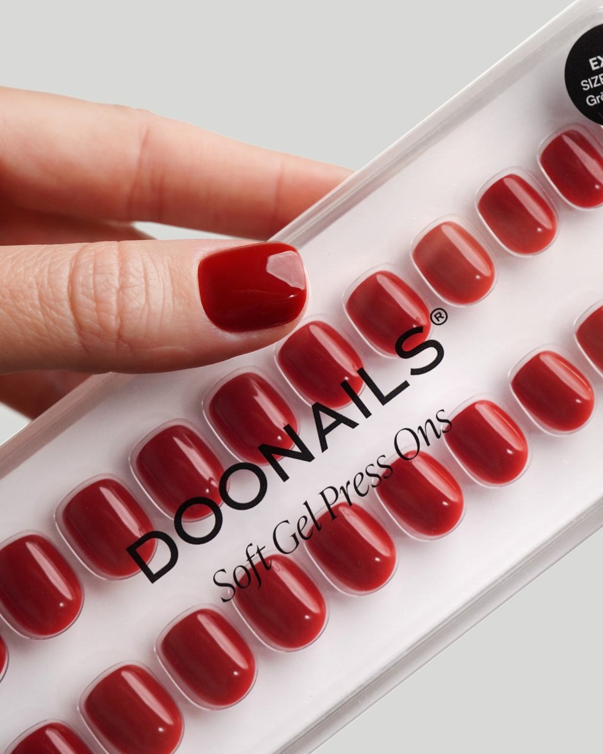 Mon Cheri Ultra Corte Quadrate Press Ons in Soft Gel