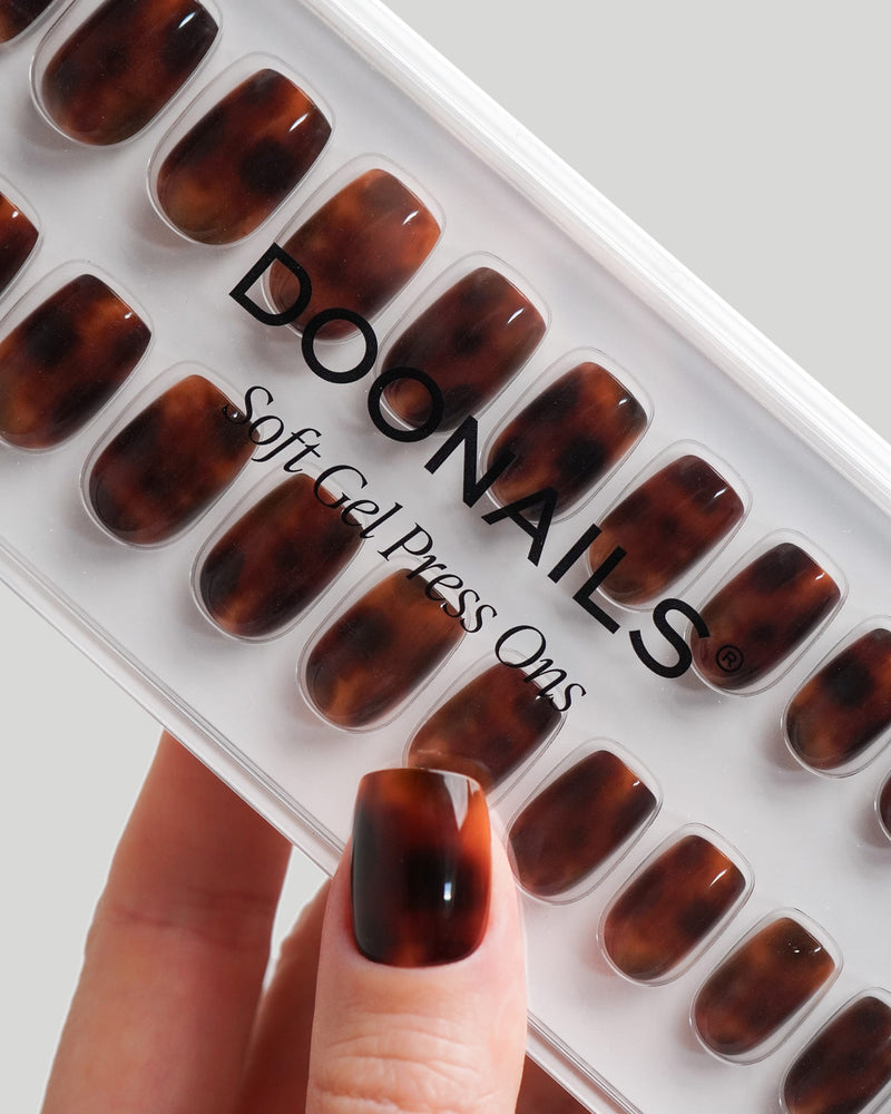 Mosaic Amber Corte Quadrate Press Ons in Soft Gel