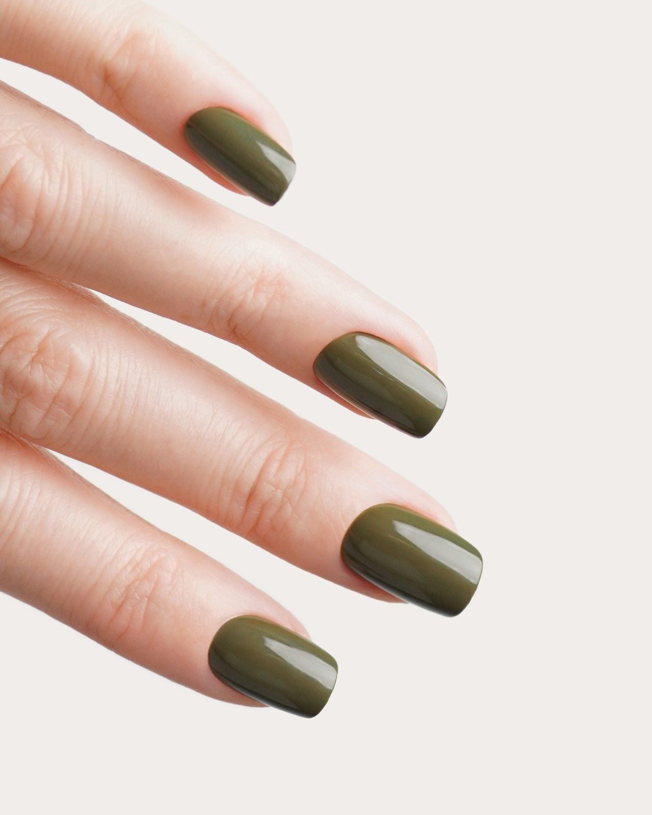 Press Ons in Soft Gel Moss Green Quadrate Corte
