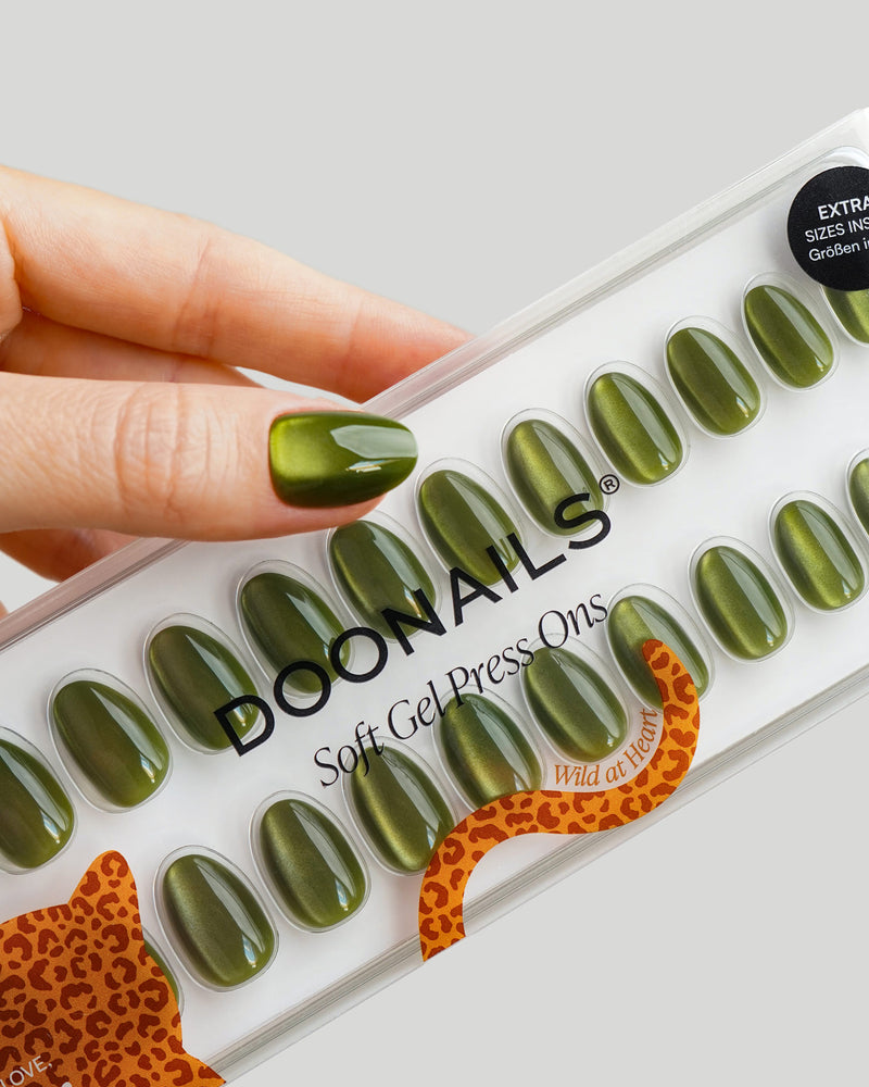 Olive You Corte Rotonde Press Ons in Soft Gel