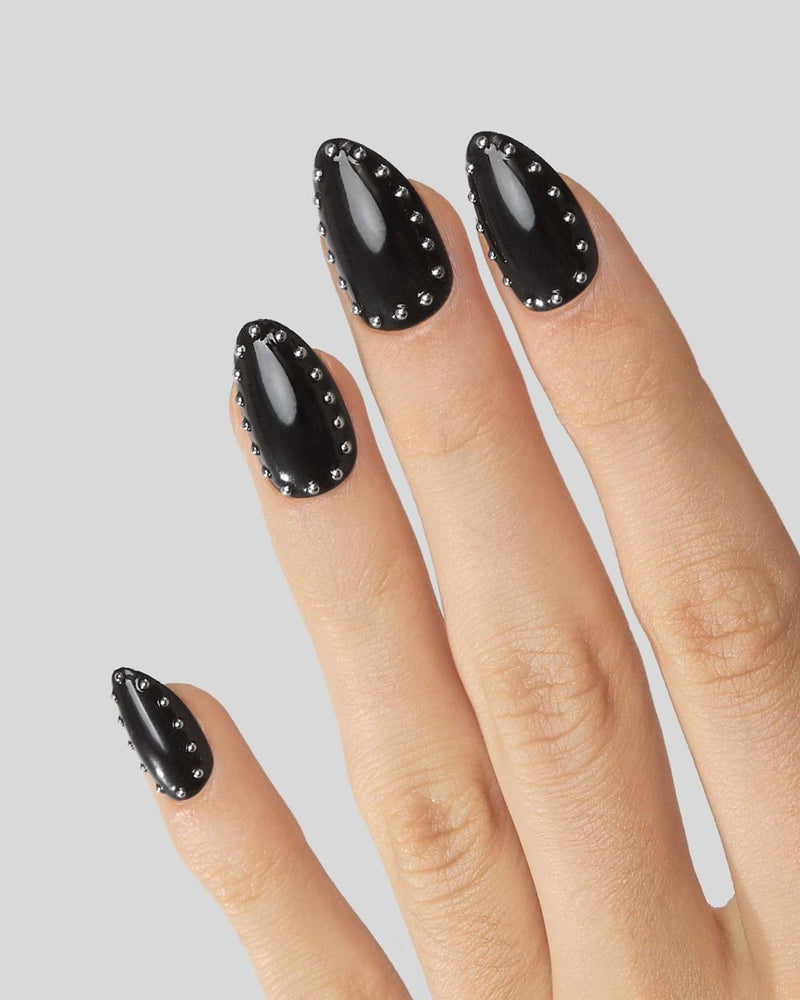 Edizione Limitata Oxblood Studs Corte Mandorla Press Ons in Soft Gel