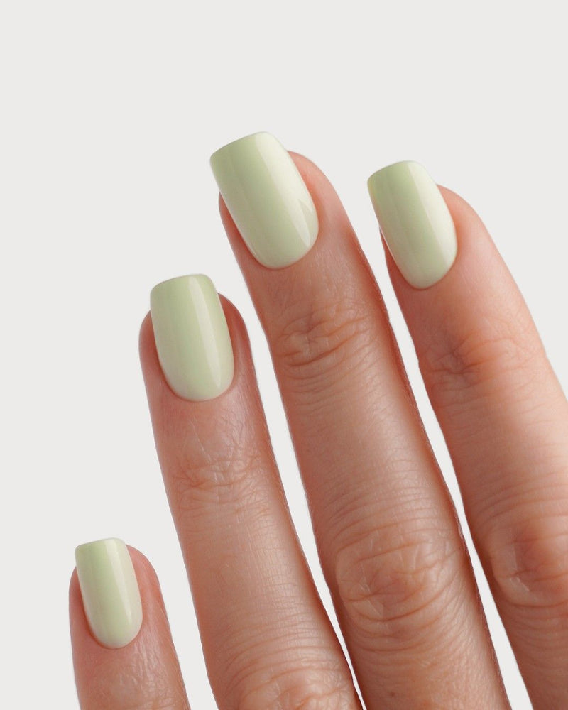 Pistachio Corte Quadrate Press Ons in Soft Gel