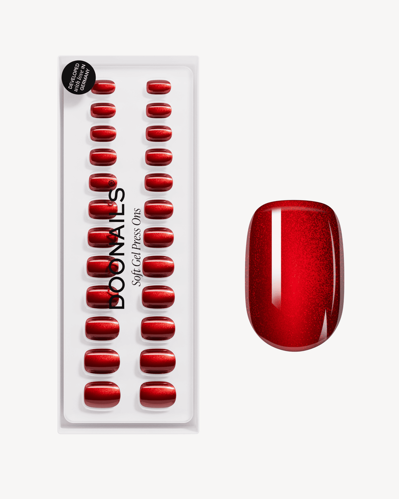 Press Ons in Soft Gel Red Cat Eye Quadrate Extra Corte - Doonails Italy