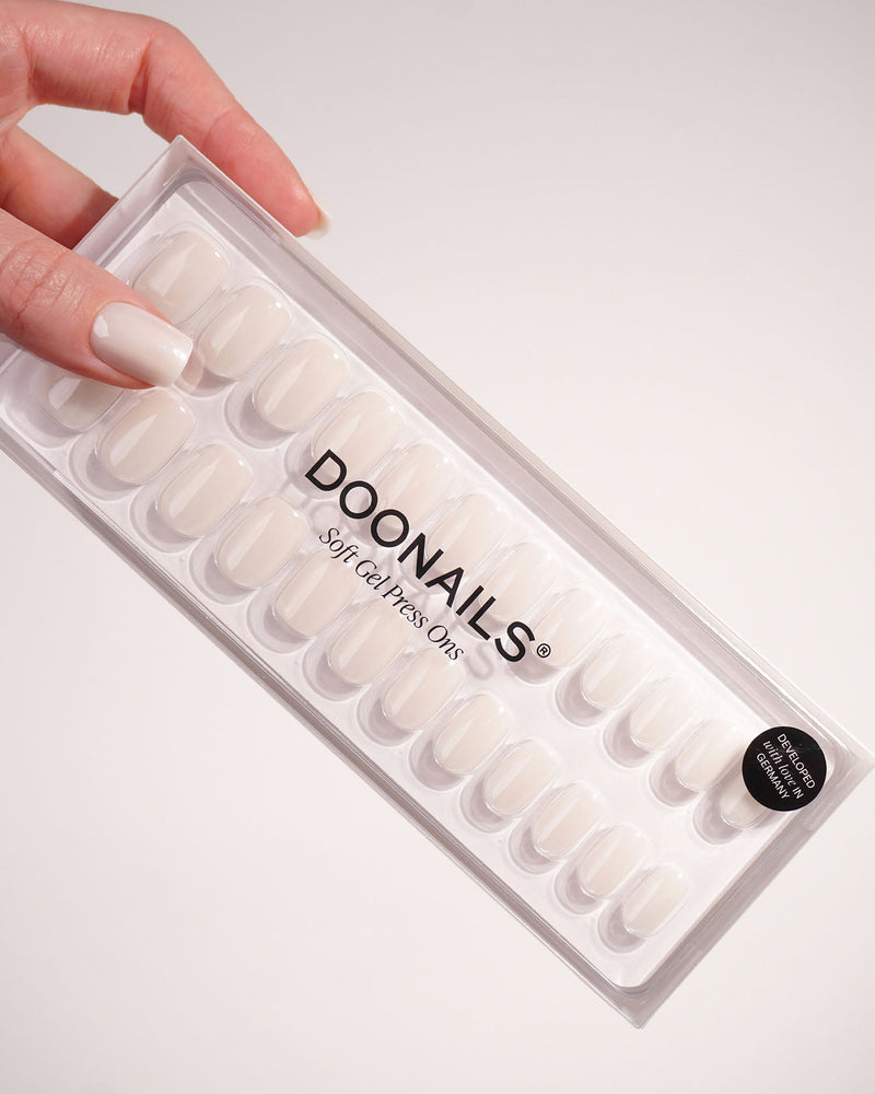 Press Ons in Soft Gel Marry Me Quadrate Corte - Doonails Italy