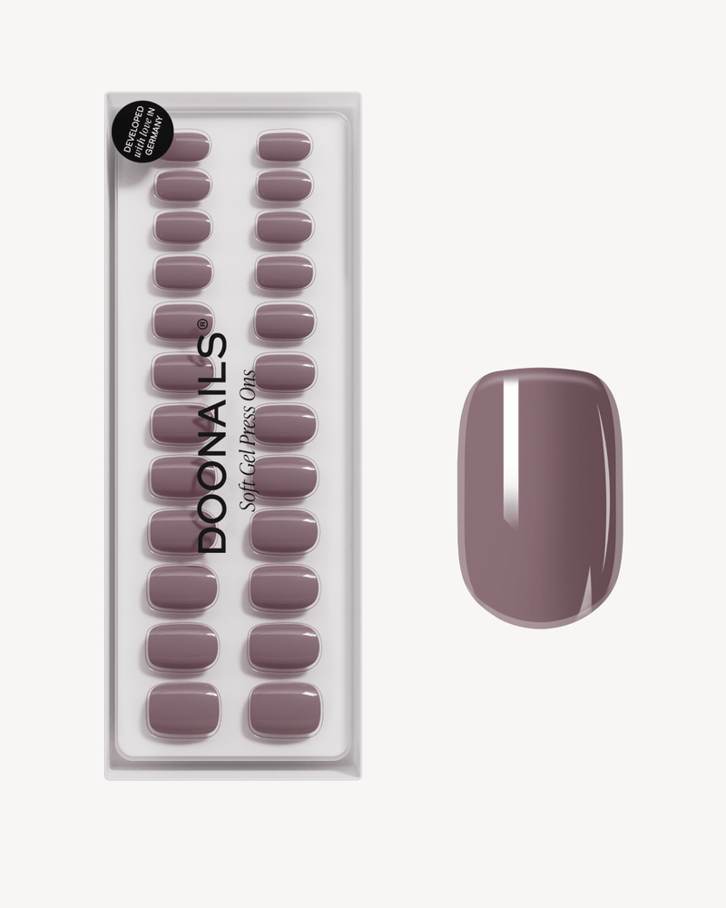 Silent Night Mauve Corte Quadrate Press Ons in Soft Gel