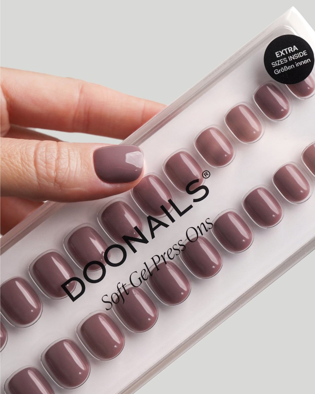 Silent Night Mauve Ultra Corte Quadrate Press Ons in Soft Gel
