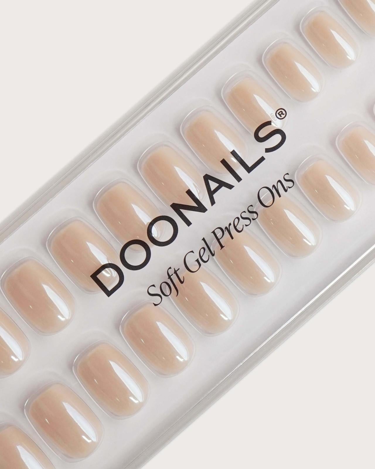 Toffee Corte Quadrate Press Ons in Soft Gel