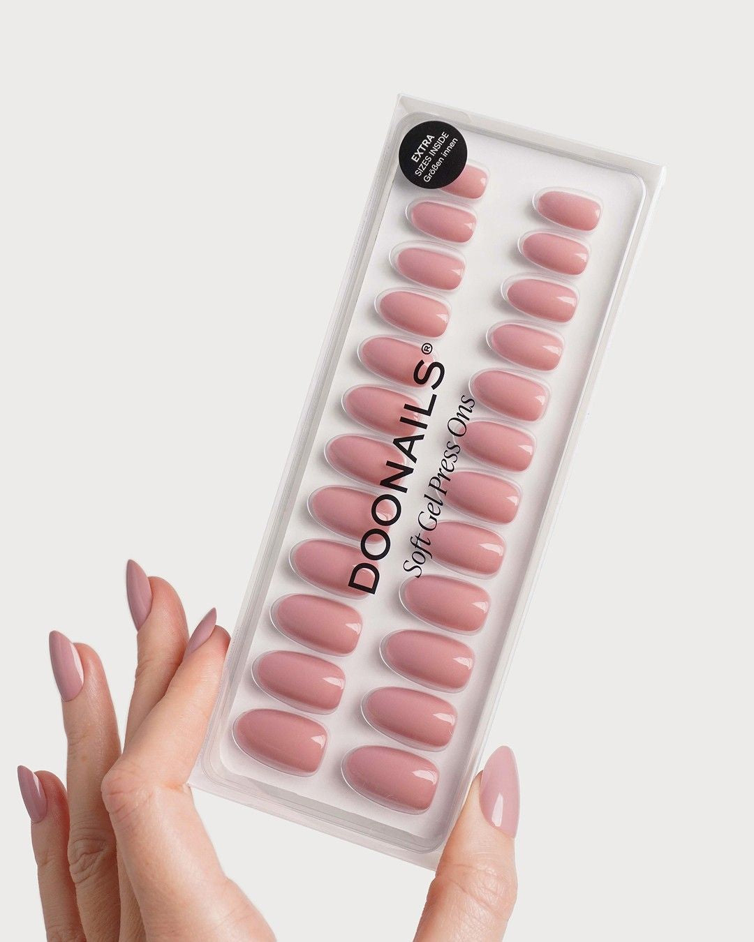 Valentine Crush Medium Round Soft Gel Press Ons - Italy